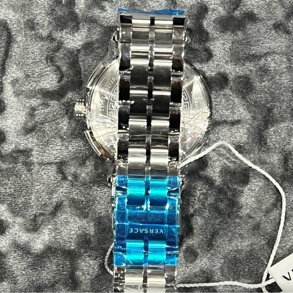 Versace Watch - Picture 2 of 4